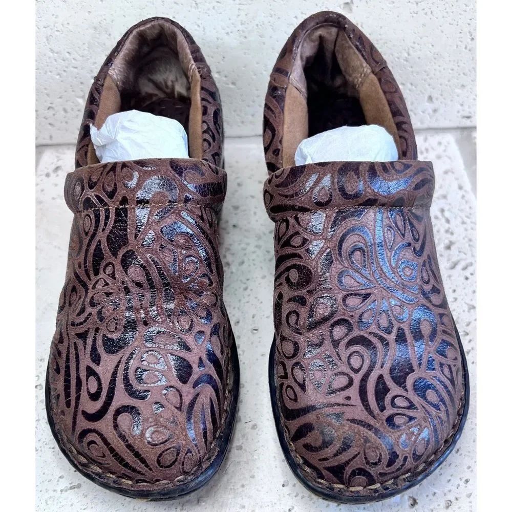 BOC BORN WOMENS Clogs, PEGGY Brown TOOLED  SHOES SIZE 6